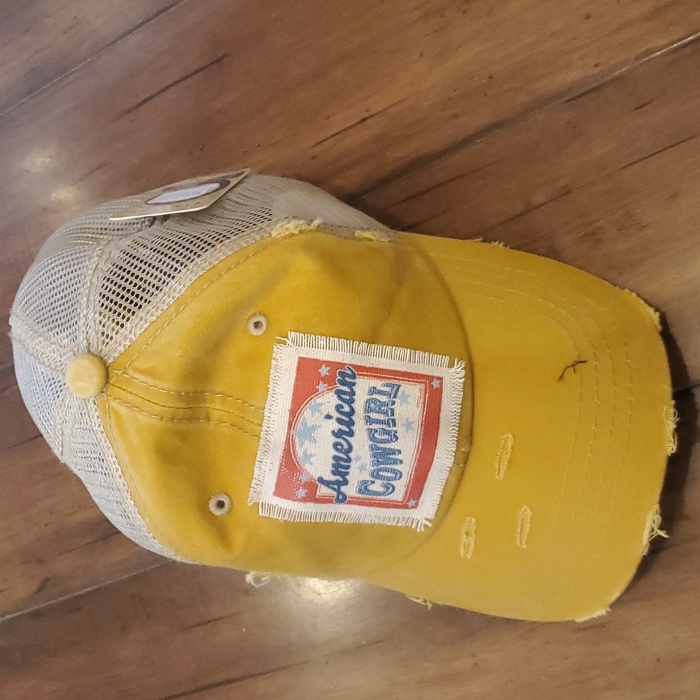 Distressed Canvas Truckee Cap